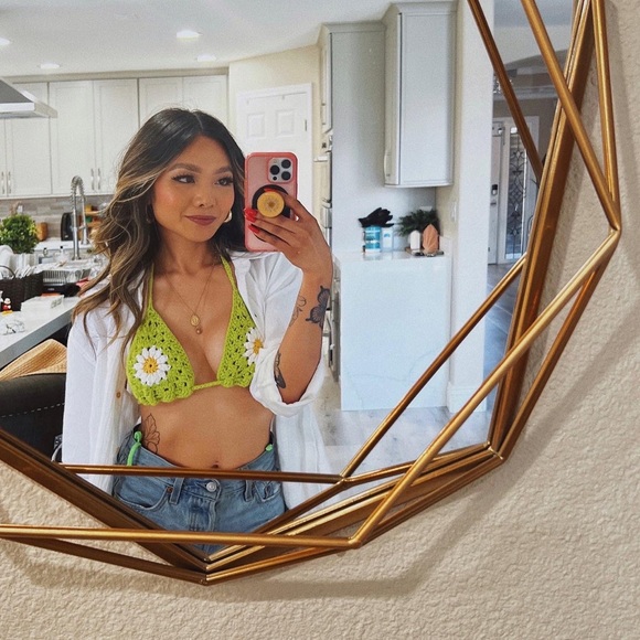 MEET THE POSHER💕 - Picture 4 of 6